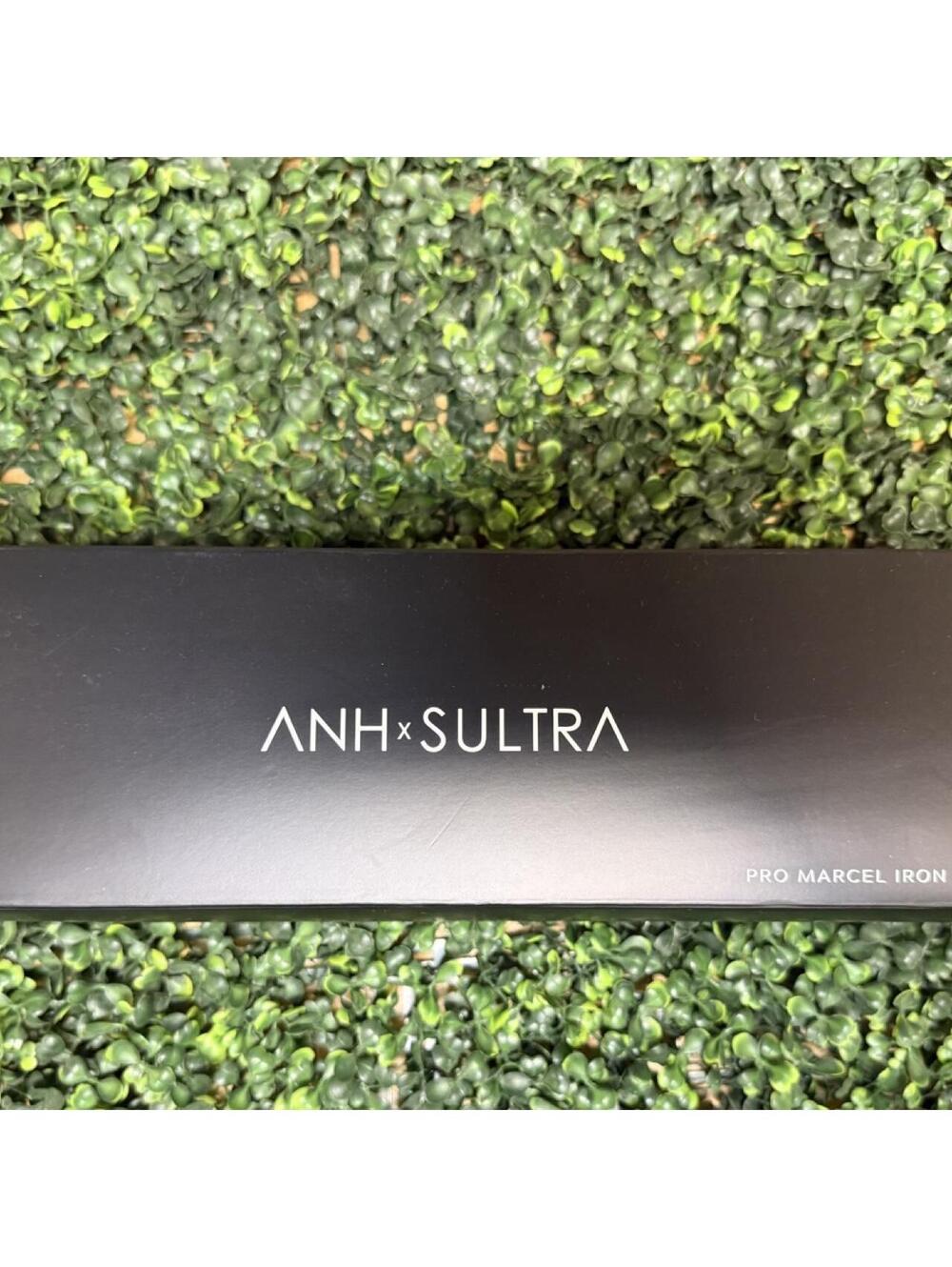 Brand new, never used ANH x SULTRA Pro Marcel Iron 1.25” 🖤
